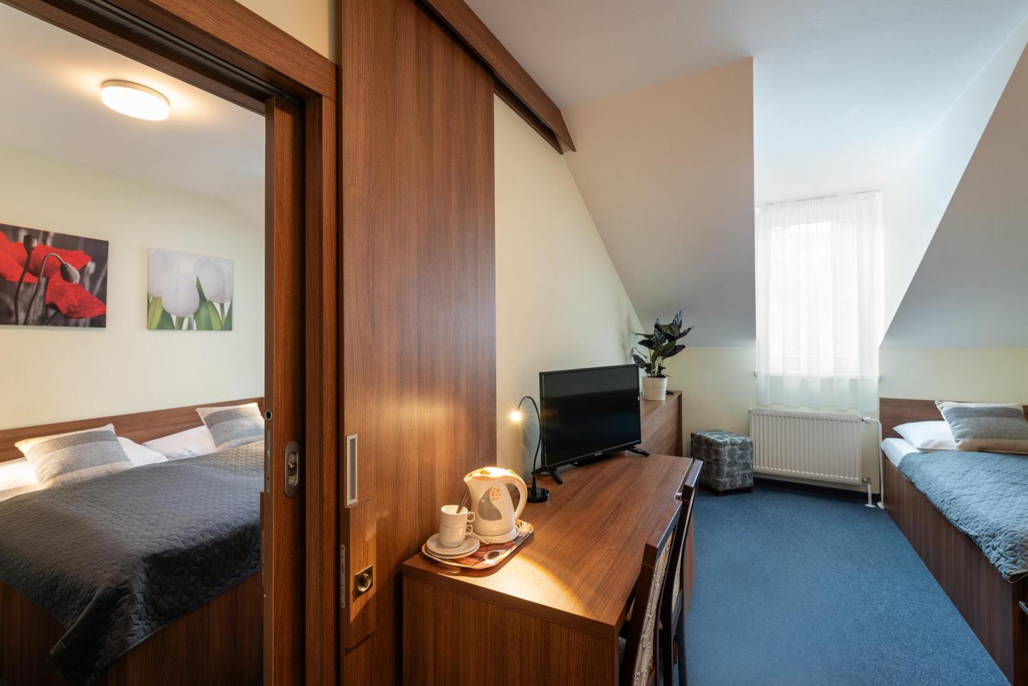 Horsky Hotel Remata Raztocno Exterior photo